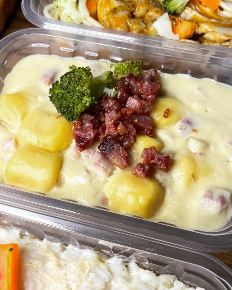 Nhoque com creme de batata e bacon